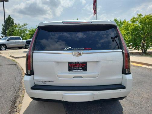 2016 Cadillac Escalade Luxury