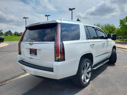 2016 Cadillac Escalade Luxury