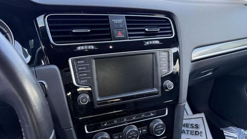 2017 Volkswagen Golf R 2.0T DSG