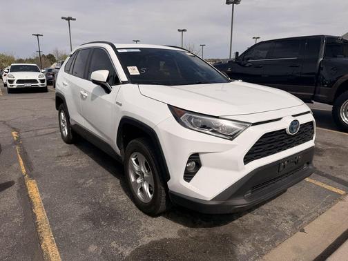 White 2021 Toyota RAV4 Hybrid XLE