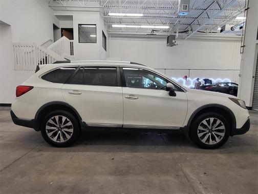 2019 Subaru Outback 3.6R Touring