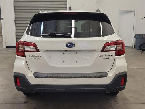 2019 Subaru Outback 3.6R Touring