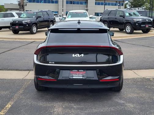 2022 Kia EV6 Wind