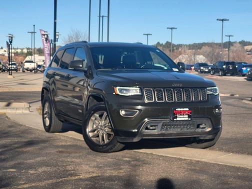 Green 2017 Jeep Grand Cherokee Limited