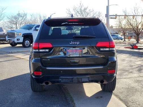 Green 2017 Jeep Grand Cherokee Limited