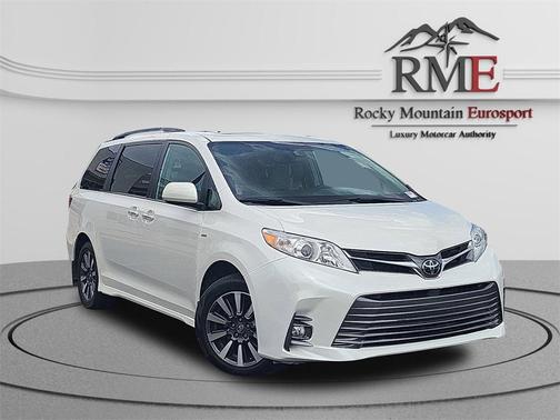 2019 Toyota Sienna XLE
