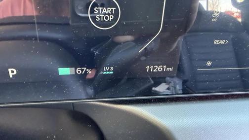 White 2025 Kia EV9 Land