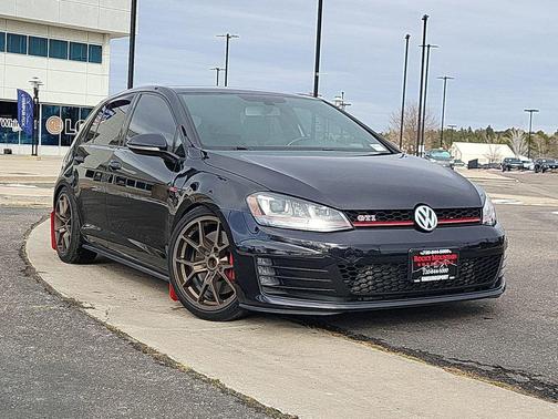 2017 Volkswagen Golf GTI 