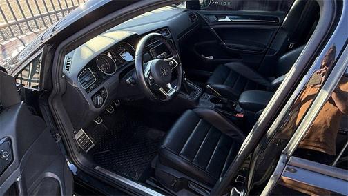 2017 Volkswagen Golf GTI 