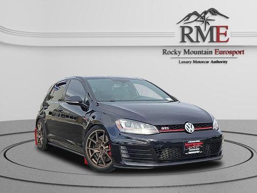 2017 Volkswagen Golf GTI 