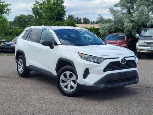 2022 Toyota RAV4 LE
