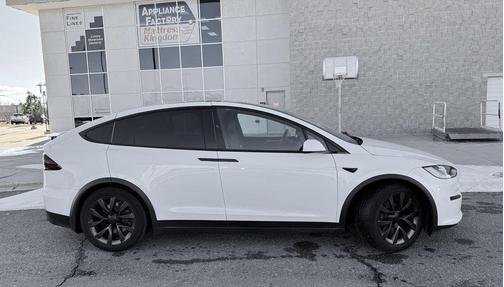 2023 Tesla Model X 