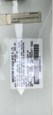 White 2009 Nissan GT-R Premium