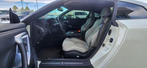 White 2009 Nissan GT-R Premium