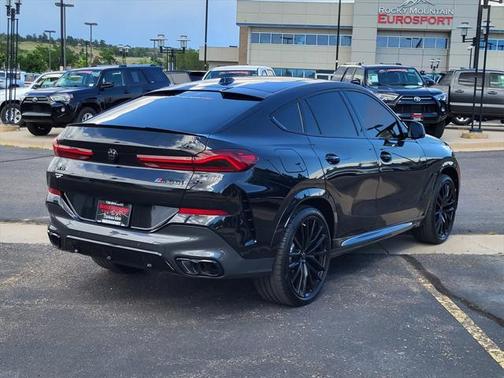 2025 BMW X6 M60i