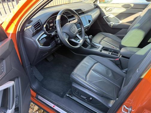 2022 Audi Q3 45 S line Premium