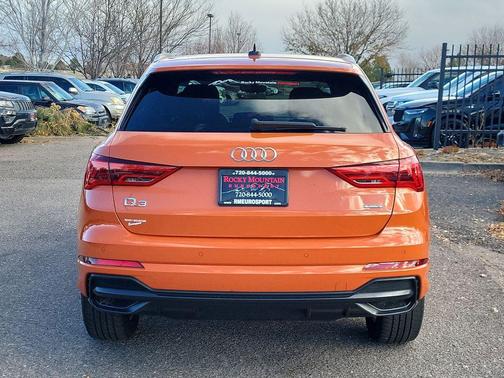 2022 Audi Q3 45 S line Premium
