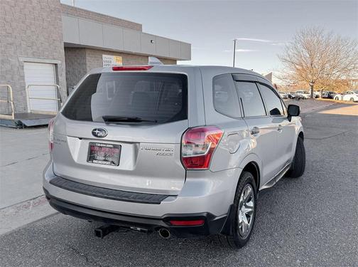 2016 Subaru Forester 2.5i