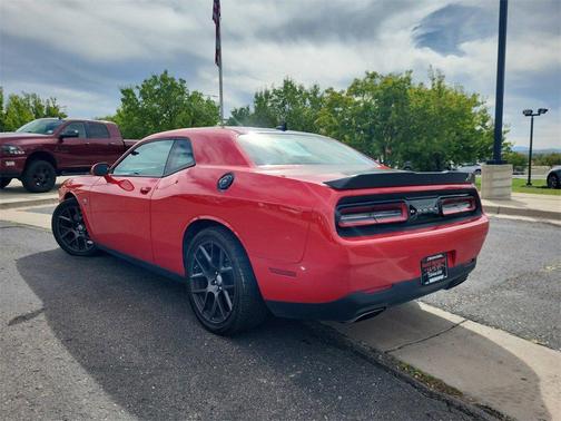 2016 Dodge Challenger R/T Scat Pack