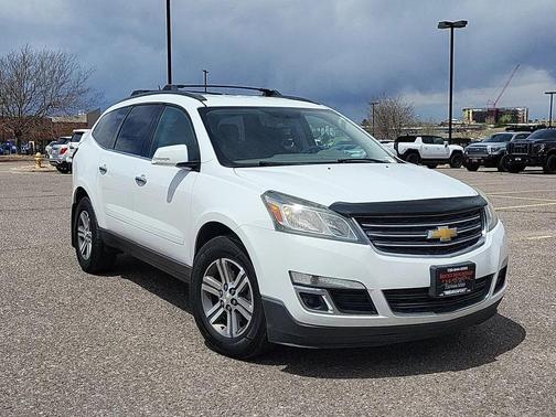 White 2016 Chevrolet Traverse 1LT