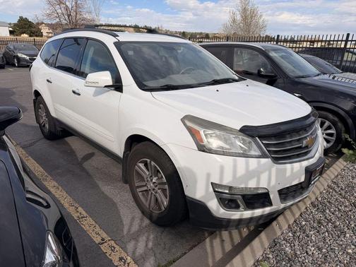 White 2016 Chevrolet Traverse 1LT