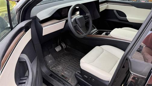 2023 Tesla Model X Standard Range