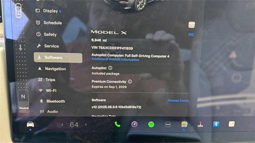 2023 Tesla Model X Standard Range