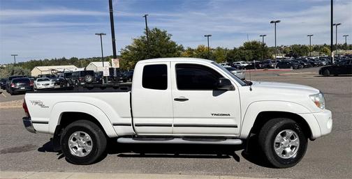 2005 Toyota Tacoma Base