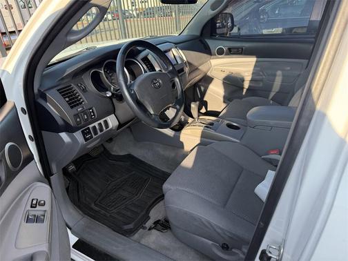 2005 Toyota Tacoma Base