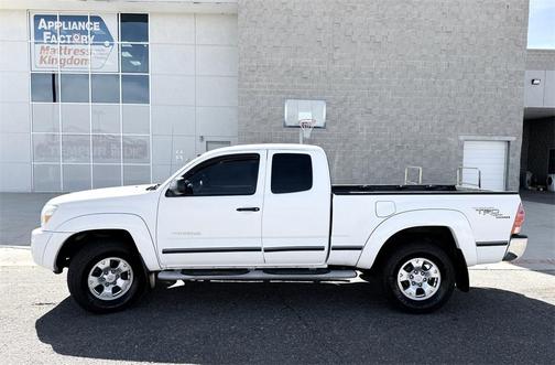 2005 Toyota Tacoma Base