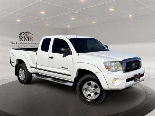2005 Toyota Tacoma Base