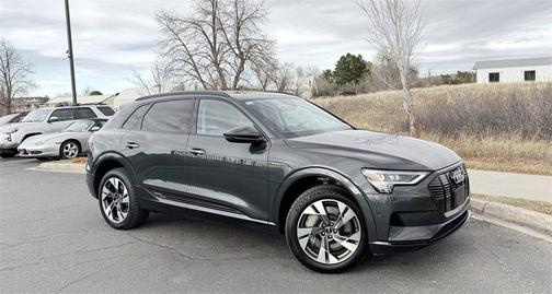2021 Audi e-tron Premium