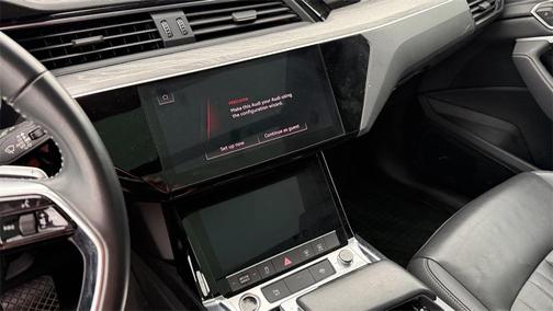 2021 Audi e-tron Premium