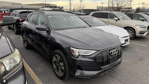 2021 Audi e-tron Premium