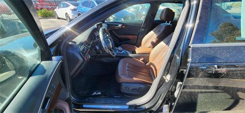 2017 Audi A4 Season of Audi Premium