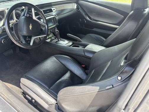 White 2015 Chevrolet Camaro 2LT