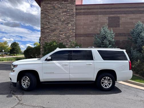 White 2018 Chevrolet Suburban LT