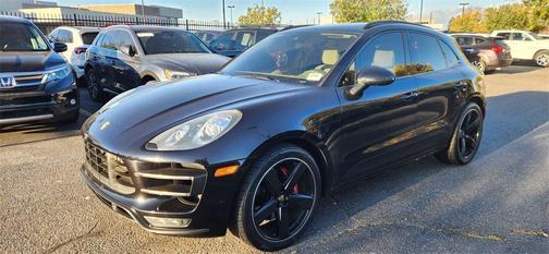 2015 Porsche Macan Turbo