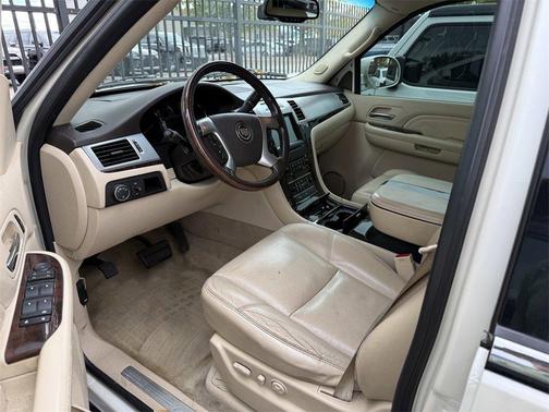 2007 Cadillac Escalade Base