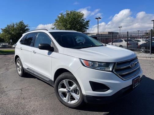 White 2016 Ford Edge SE