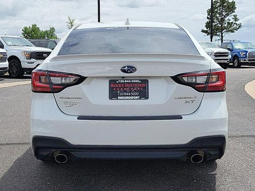 White 2022 Subaru Legacy Limited