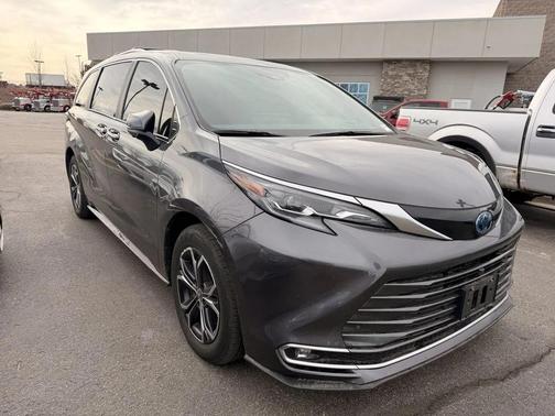 Gray 2025 Toyota Sienna Platinum