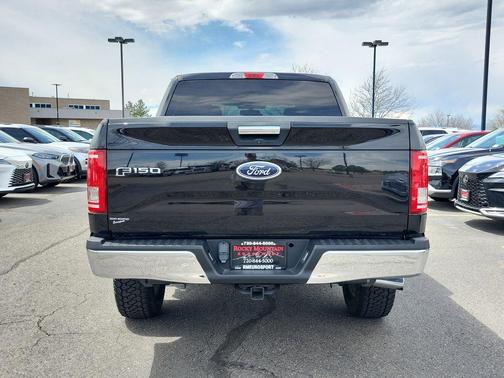 Black 2015 Ford F-150 XLT
