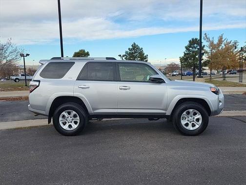 2024 Toyota 4Runner SR5