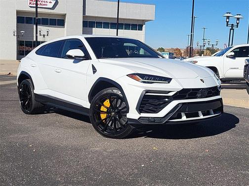 2019 Lamborghini Urus Base