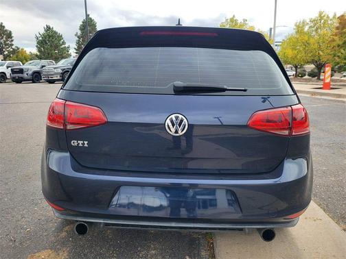 2017 Volkswagen Golf GTI 2.0T S 4-Door