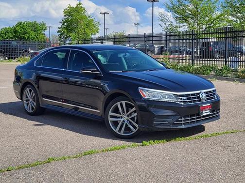 2017 Volkswagen Passat 1.8T R-Line w/Comfort