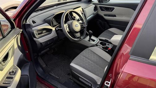 2025 Subaru Forester Base
