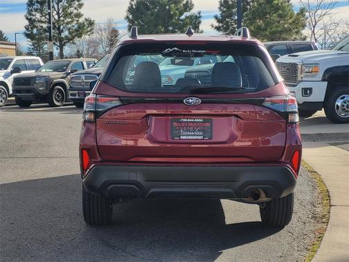 2025 Subaru Forester Base