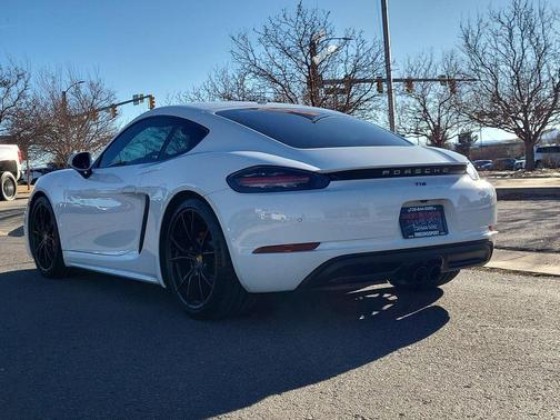 2017 Porsche 718 Cayman S